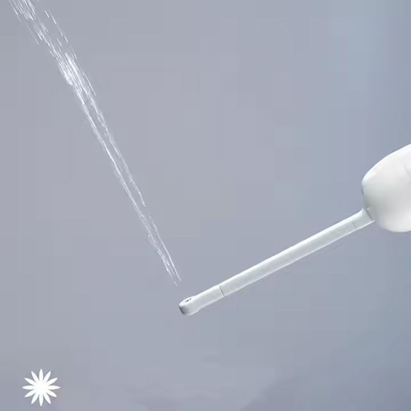 Luux FreshFlow Travel Bidet
