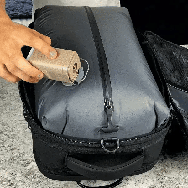 Luux Bags: Vacuum Compression Backpack